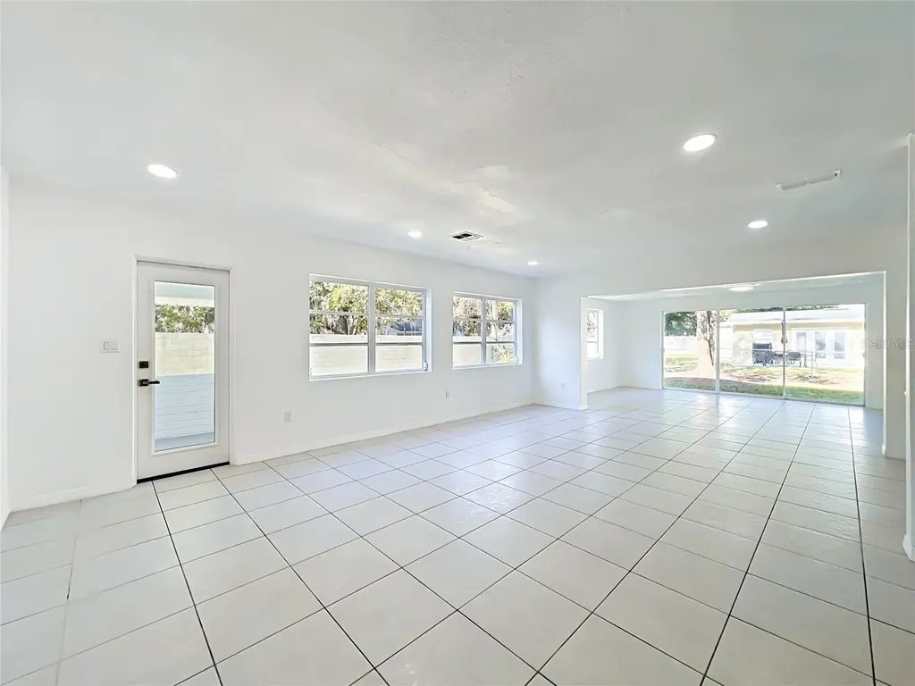 1510 Belmont Drive Orlando FL 32806