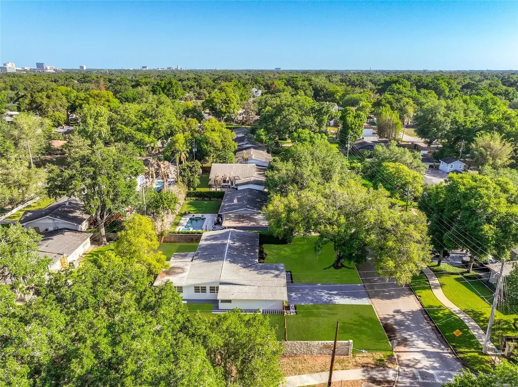 1510 Belmont Drive Orlando FL 32806