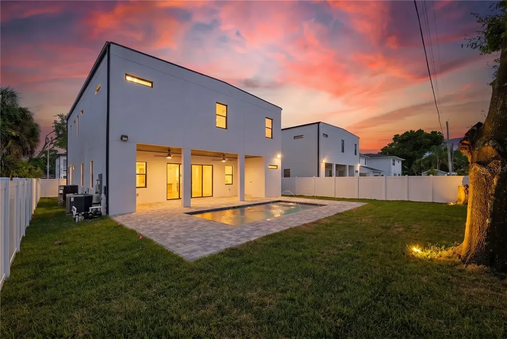 2308 1/2 N Elcoe Drive Tampa FL 33603