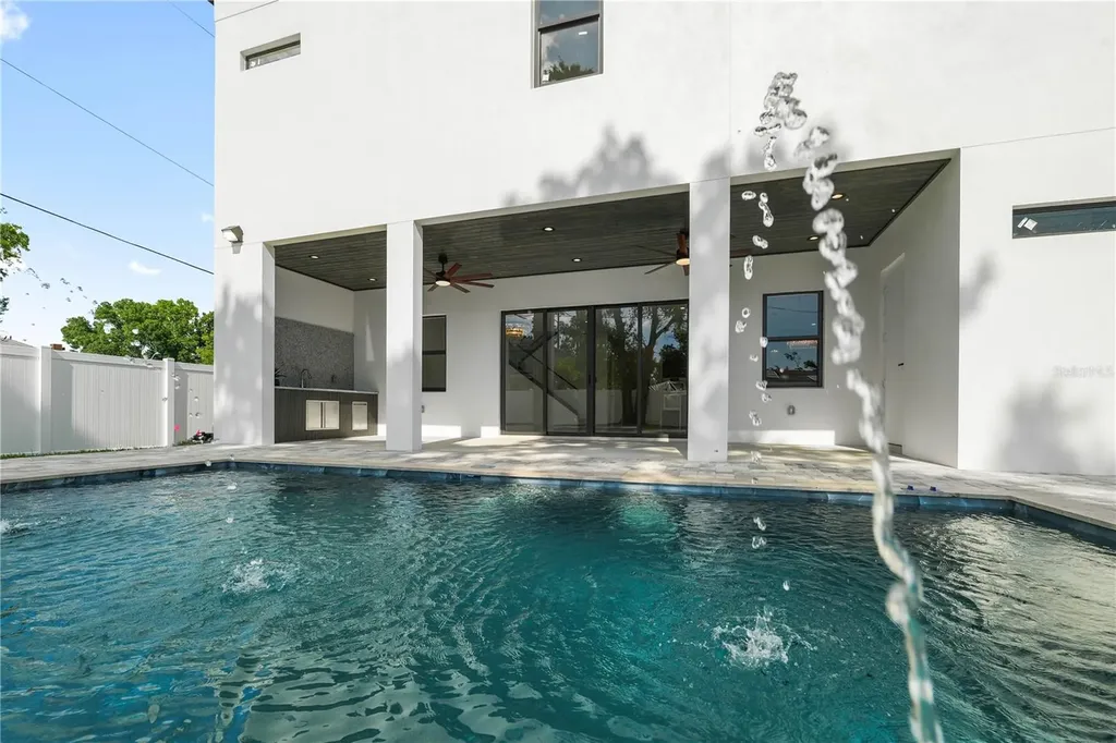 2308 1/2 N Elcoe Drive Tampa FL 33603