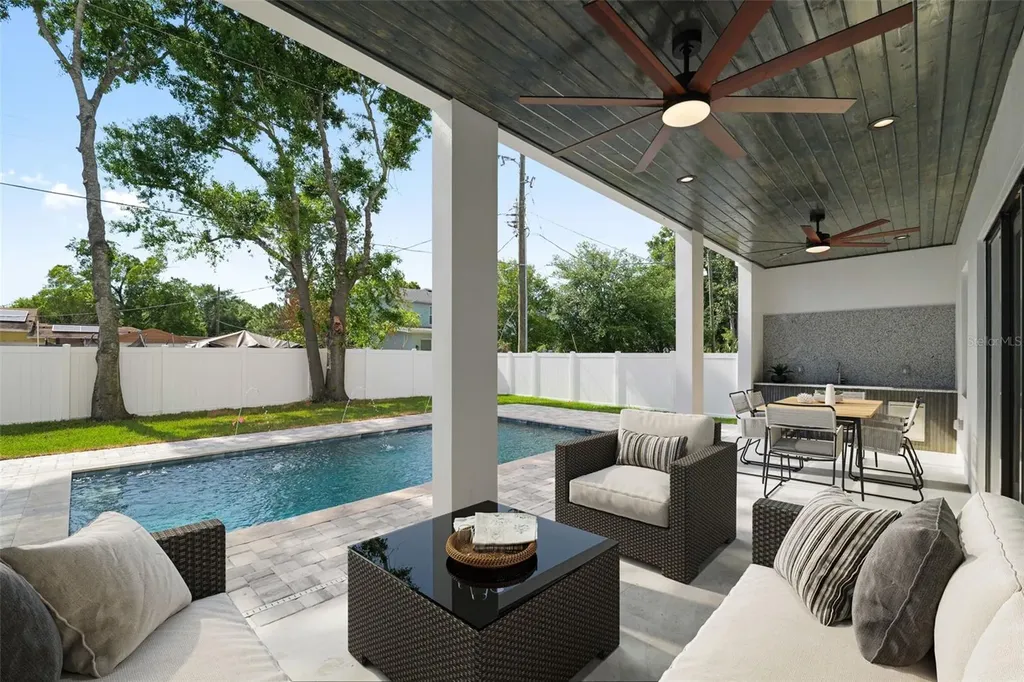 2308 1/2 N Elcoe Drive Tampa FL 33603