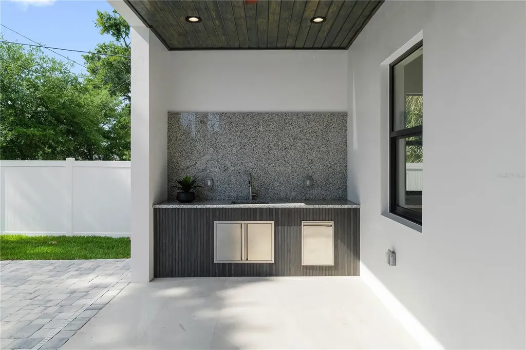 2308 1/2 N Elcoe Drive Tampa FL 33603