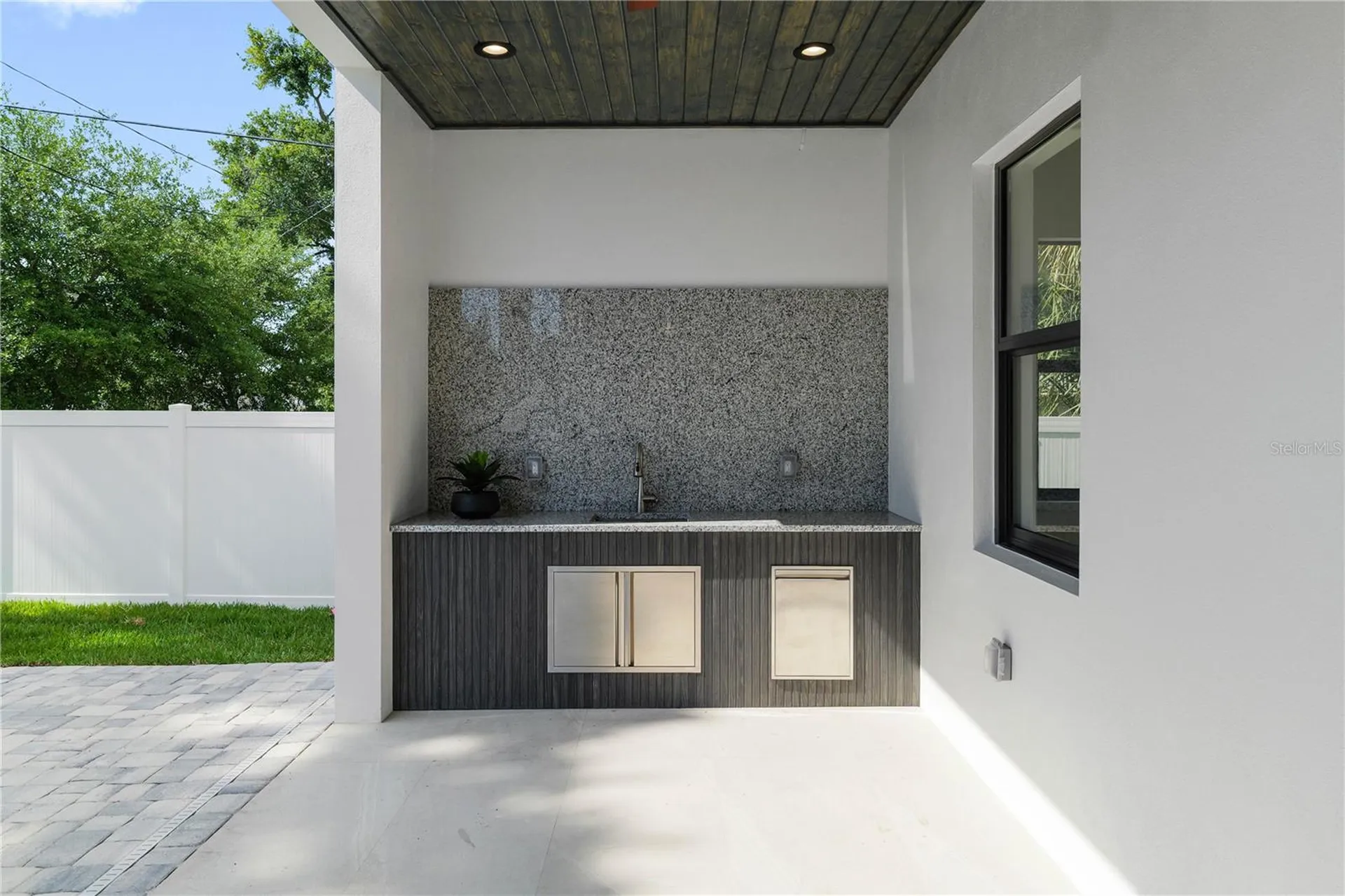 2308 1/2 N Elcoe Drive Tampa FL 33603
