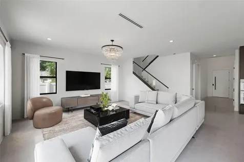2308 1/2 N Elcoe Drive Tampa FL 33603