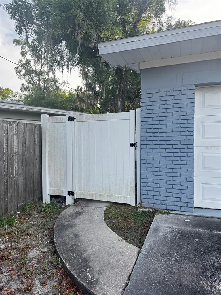 309 Belle Claire Place Temple Terrace FL 33617