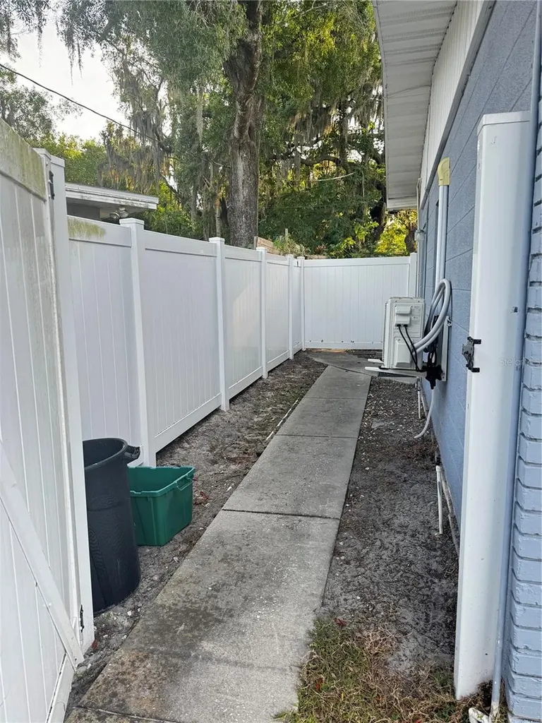 309 Belle Claire Place Temple Terrace FL 33617