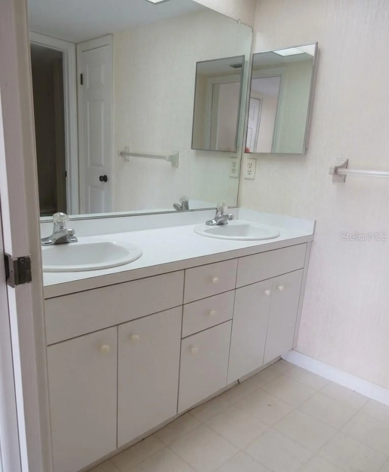 2401 Gull Court Clearwater FL 33762