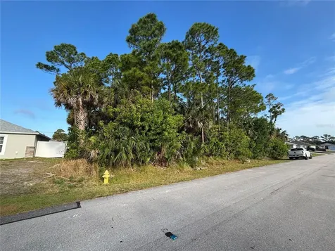 556 Burlington Avenue NE Palm Bay FL 32907