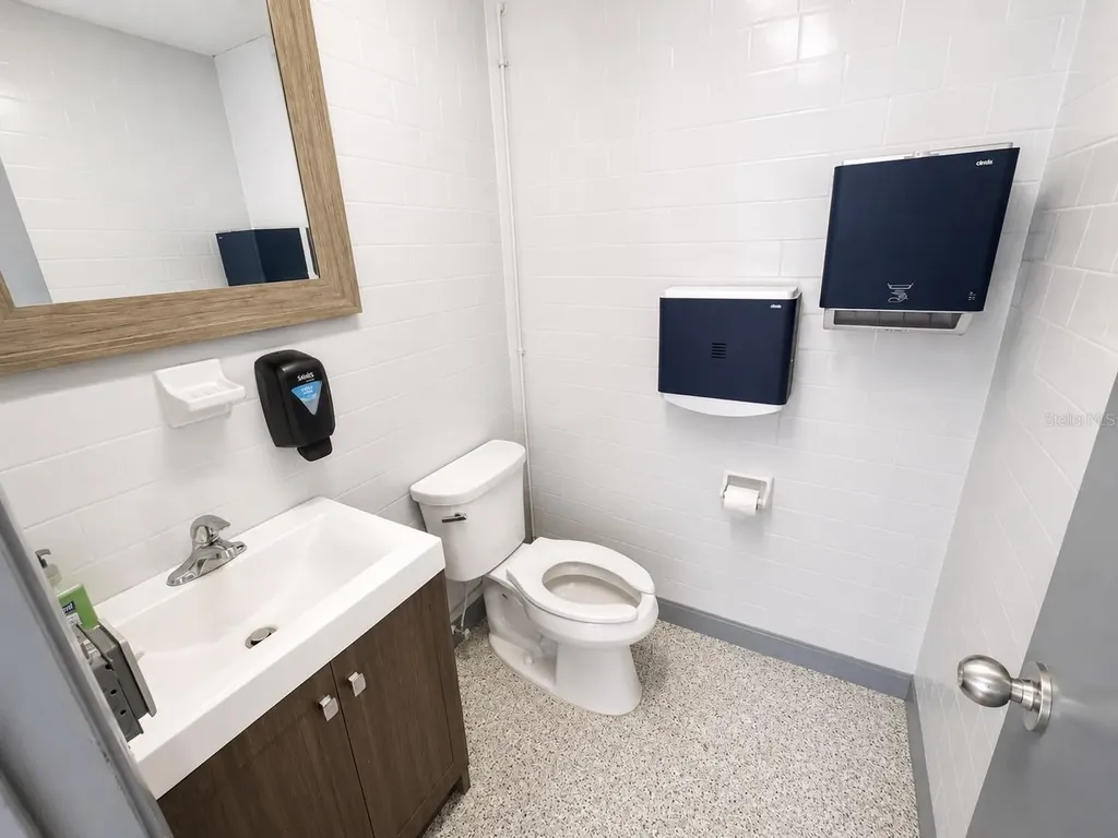 5909 Anno Avenue Orlando FL 32809