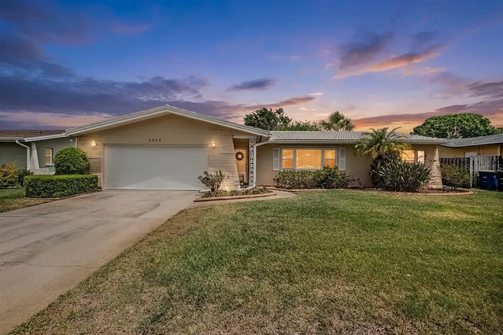 2424 Fairbanks Drive Clearwater FL 33764