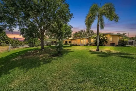 2424 Fairbanks Drive Clearwater FL 33764