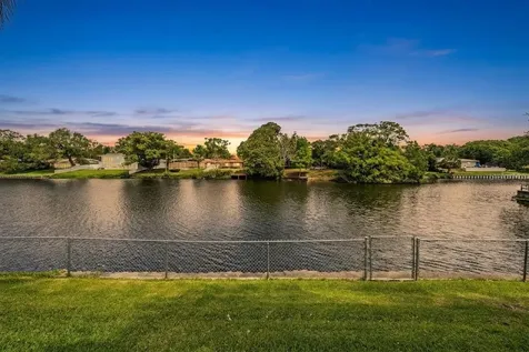2424 Fairbanks Drive Clearwater FL 33764
