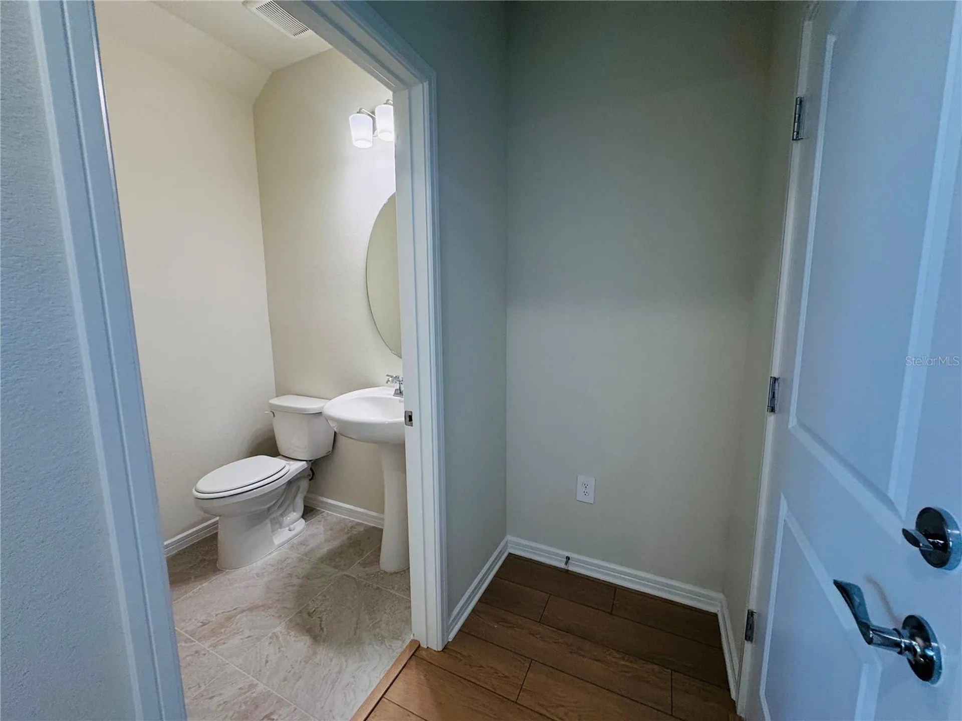 2281 Southbury Drive Kissimmee FL 34744