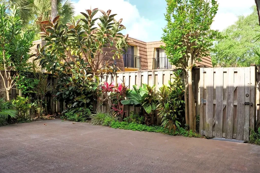 5289 Middle Court Orlando FL 32811