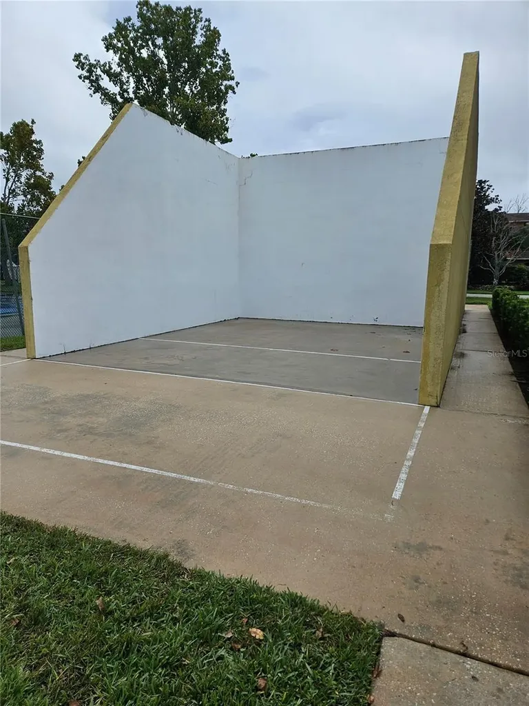 5289 Middle Court Orlando FL 32811
