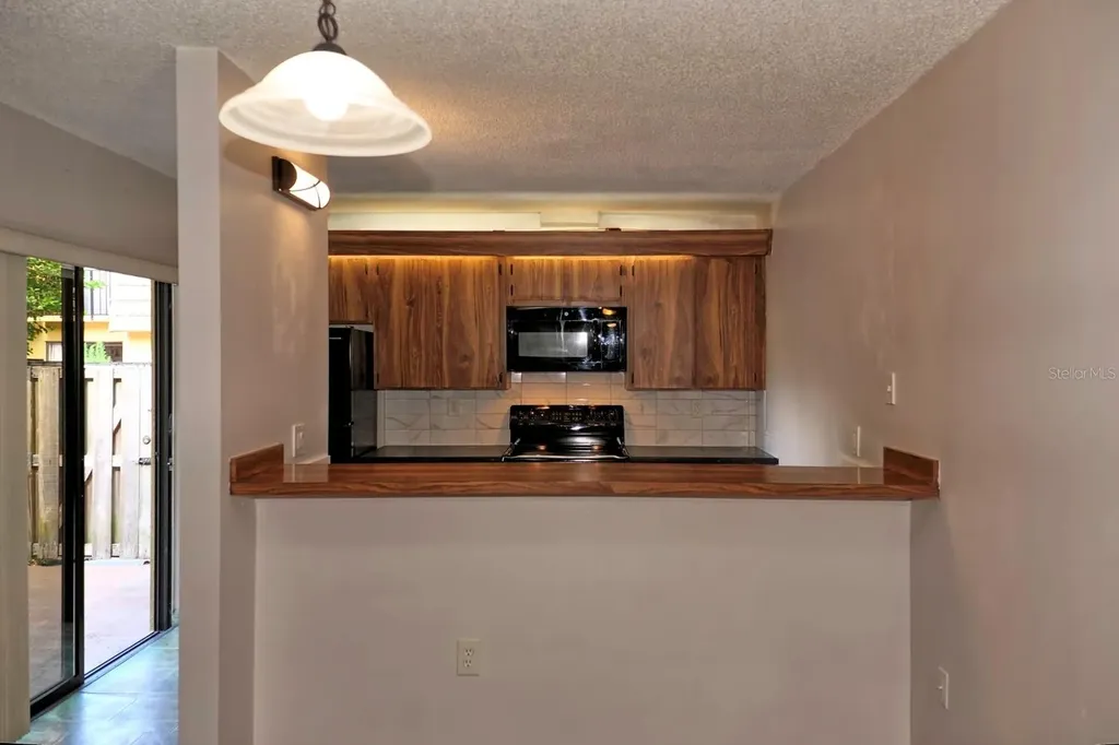 5289 Middle Court Orlando FL 32811