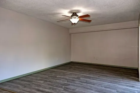 5289 Middle Court Orlando FL 32811