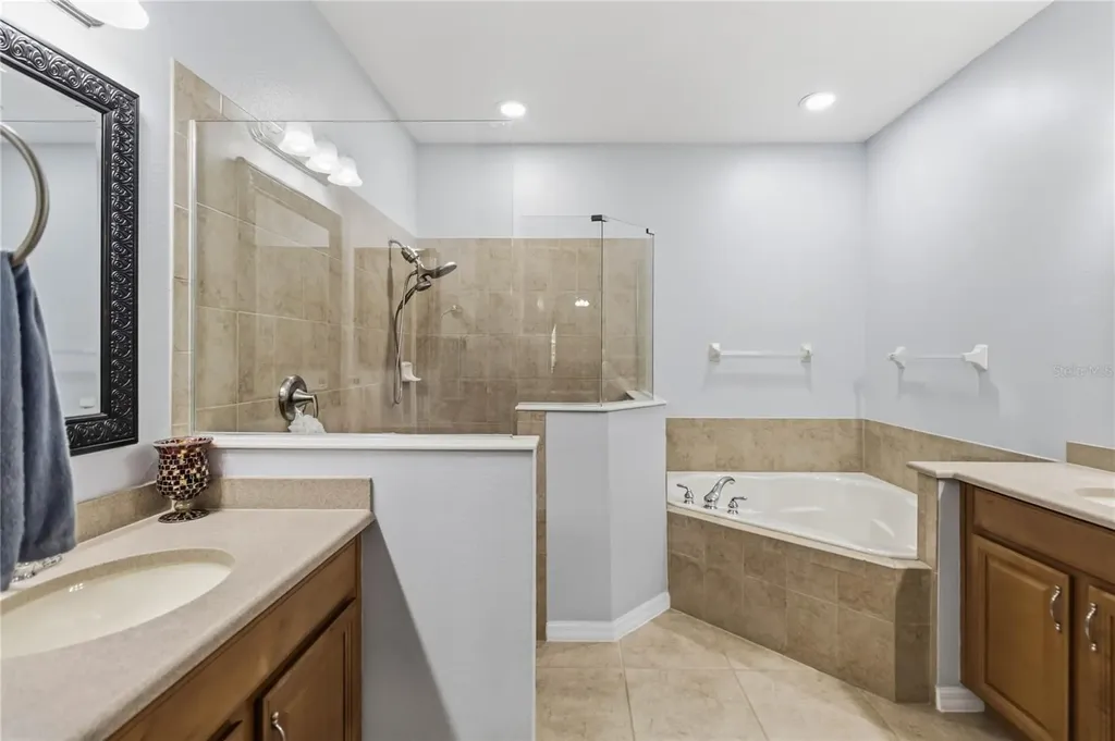 2107 Velvet Leaf Drive Ocoee FL 34761