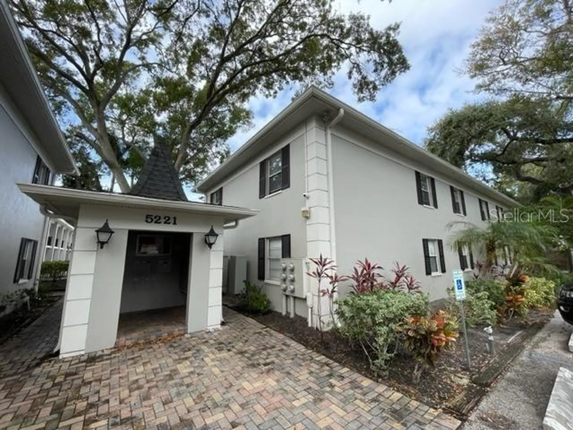 5221 Bayshore Boulevard Tampa FL 33611