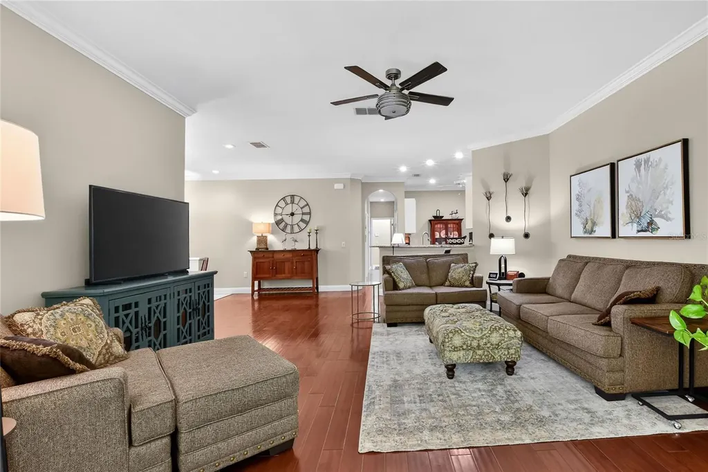 612 Grasslands Village Circle Lakeland FL 33803