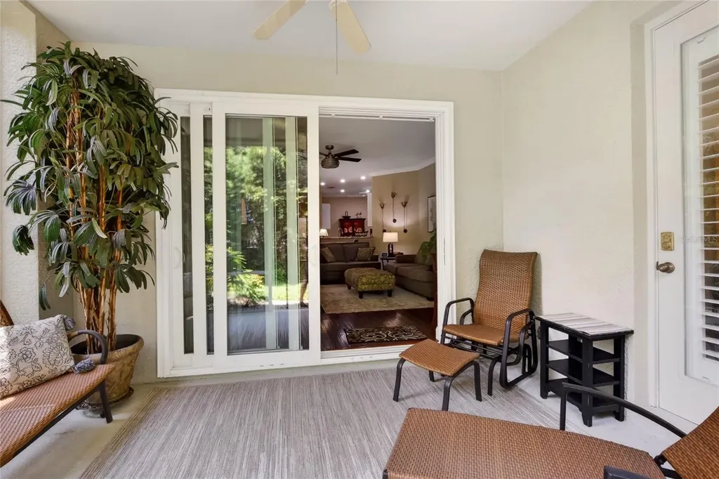 612 Grasslands Village Circle Lakeland FL 33803