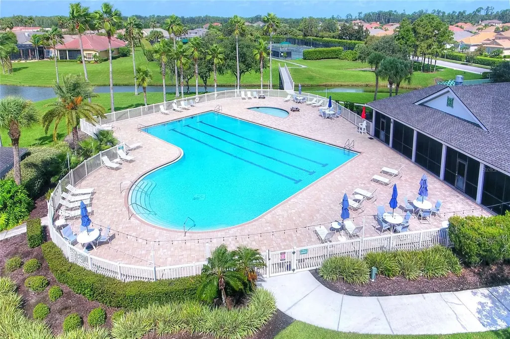 612 Grasslands Village Circle Lakeland FL 33803