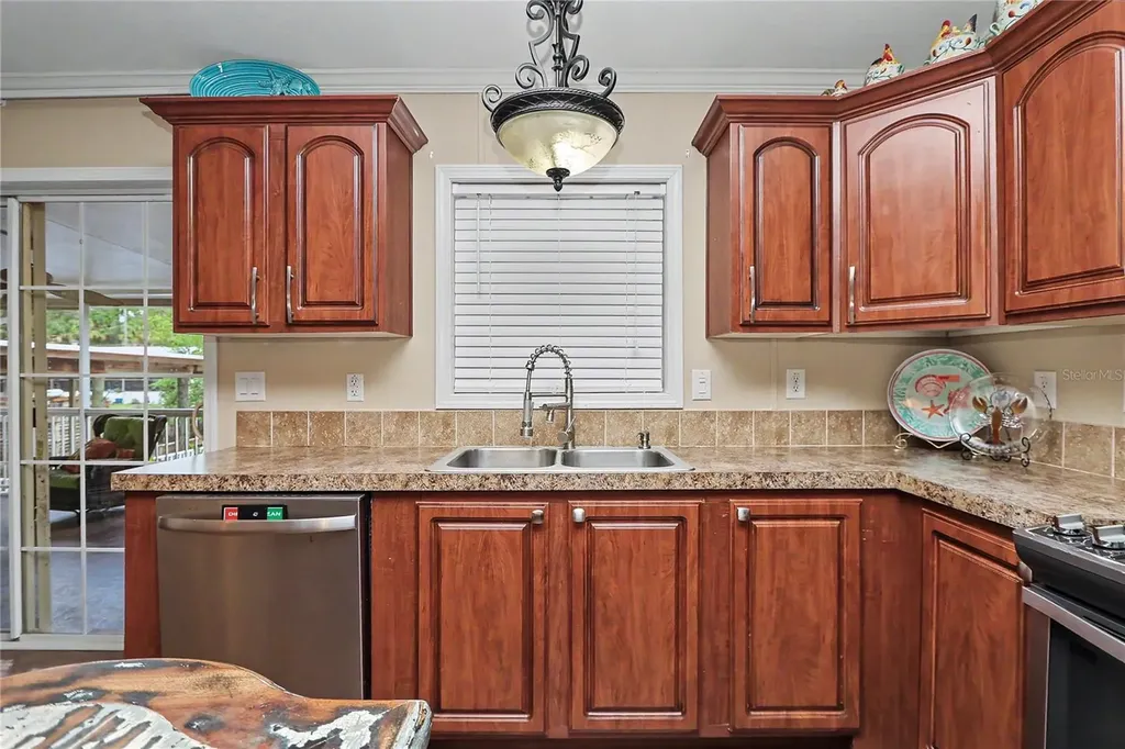 56348 Maple Road Astor FL 32102