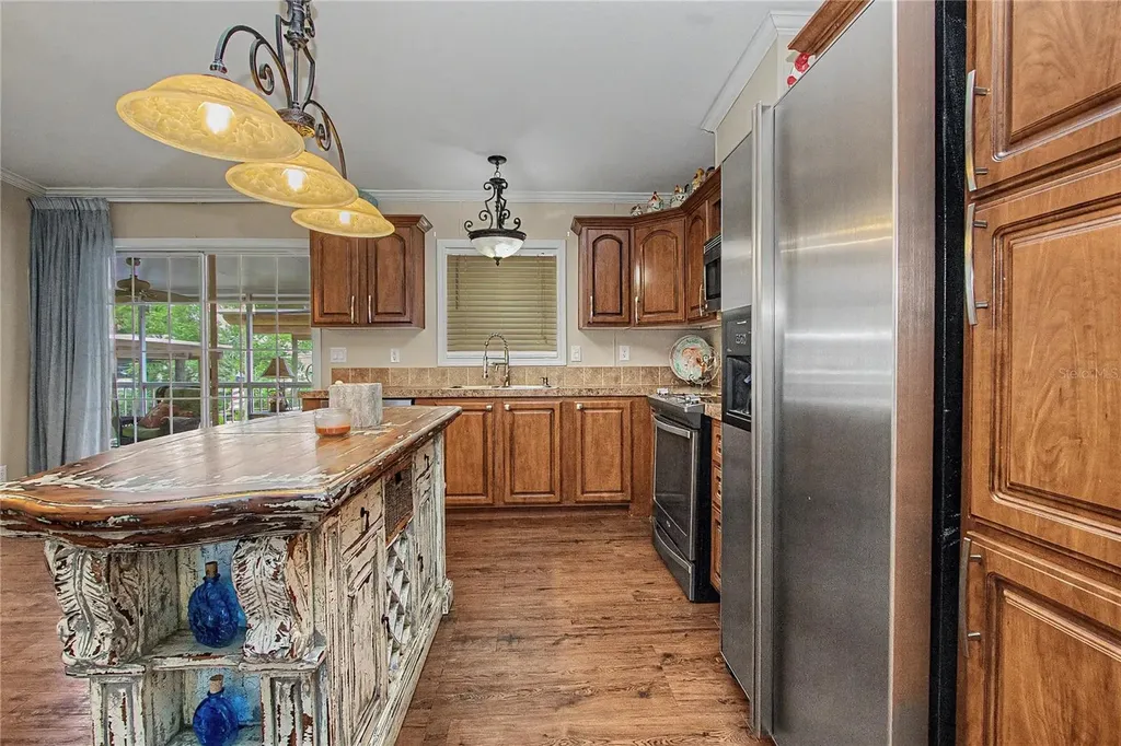 56348 Maple Road Astor FL 32102