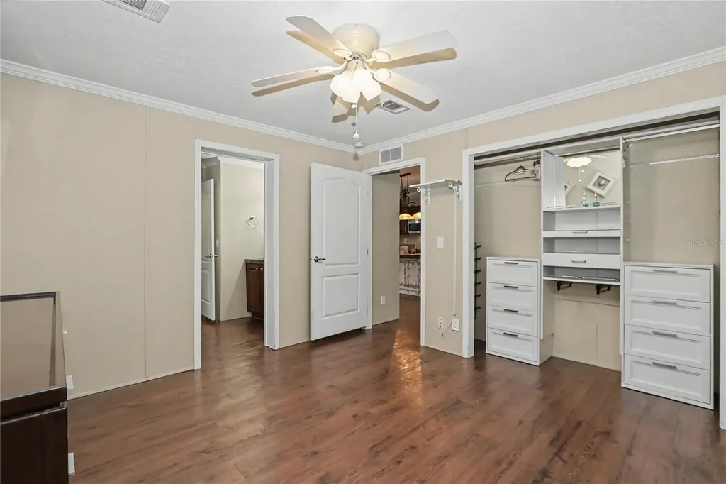 56348 Maple Road Astor FL 32102