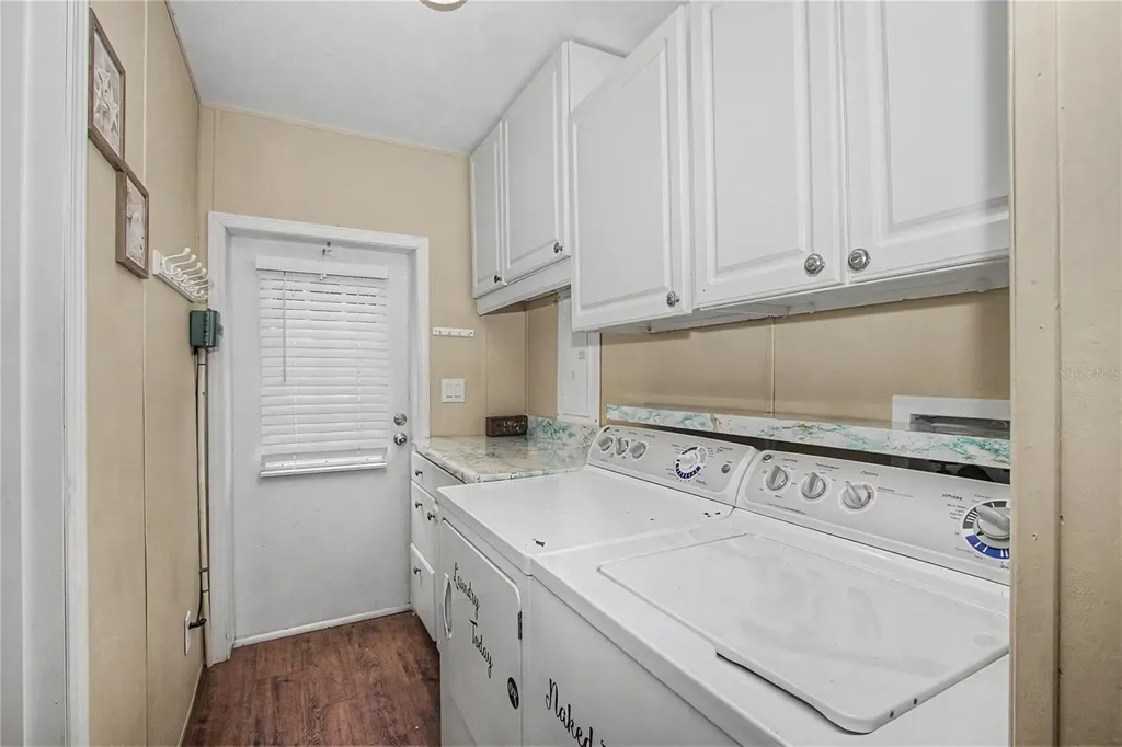 56348 Maple Road Astor FL 32102