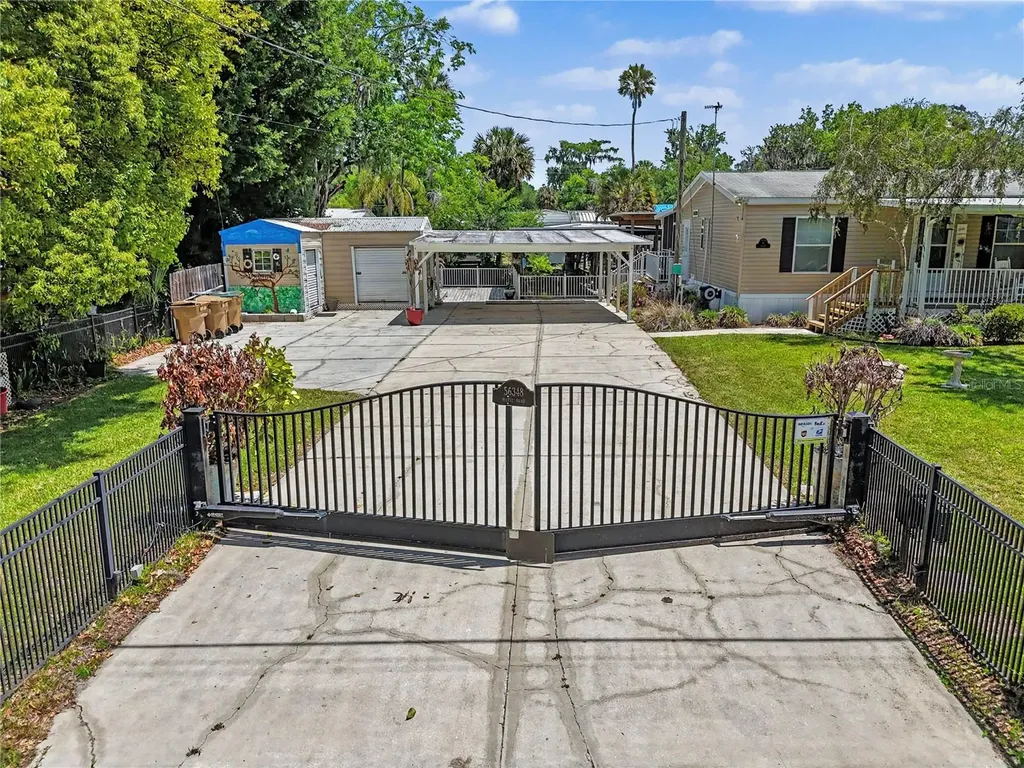 56348 Maple Road Astor FL 32102