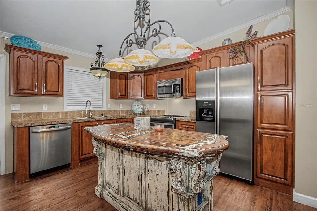 56348 Maple Road Astor FL 32102