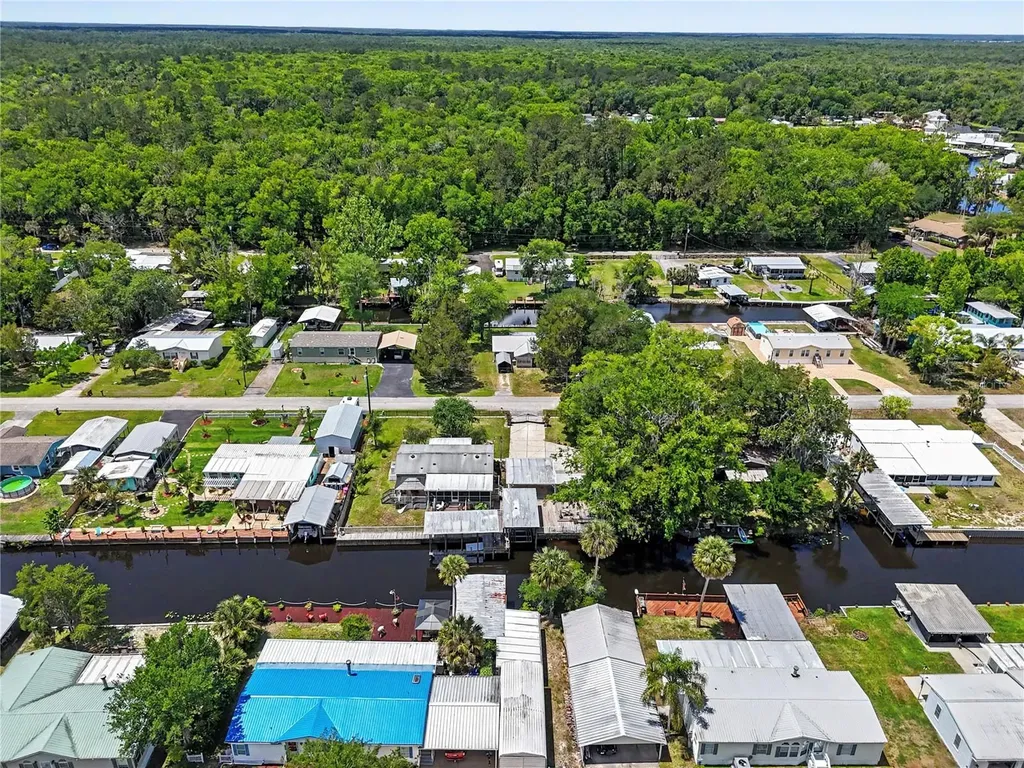 56348 Maple Road Astor FL 32102