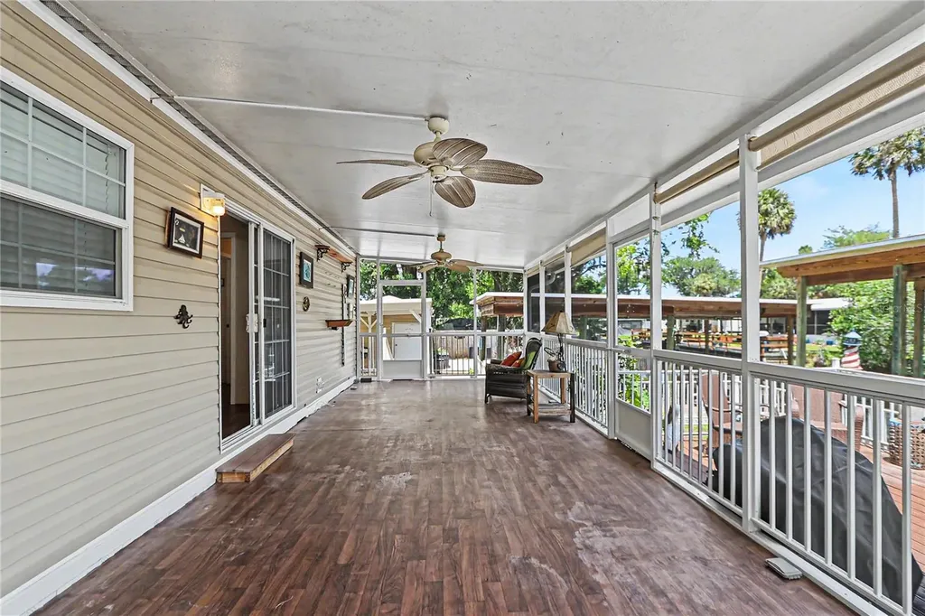 56348 Maple Road Astor FL 32102