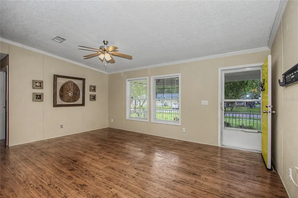56348 Maple Road Astor FL 32102