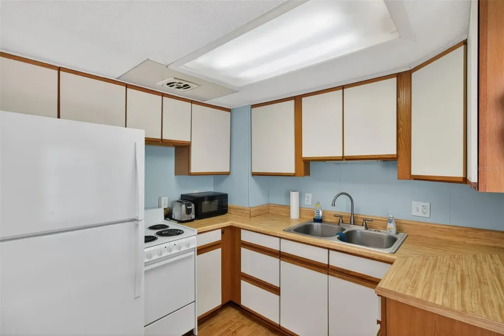 2000 E Bay Drive Largo FL 33771