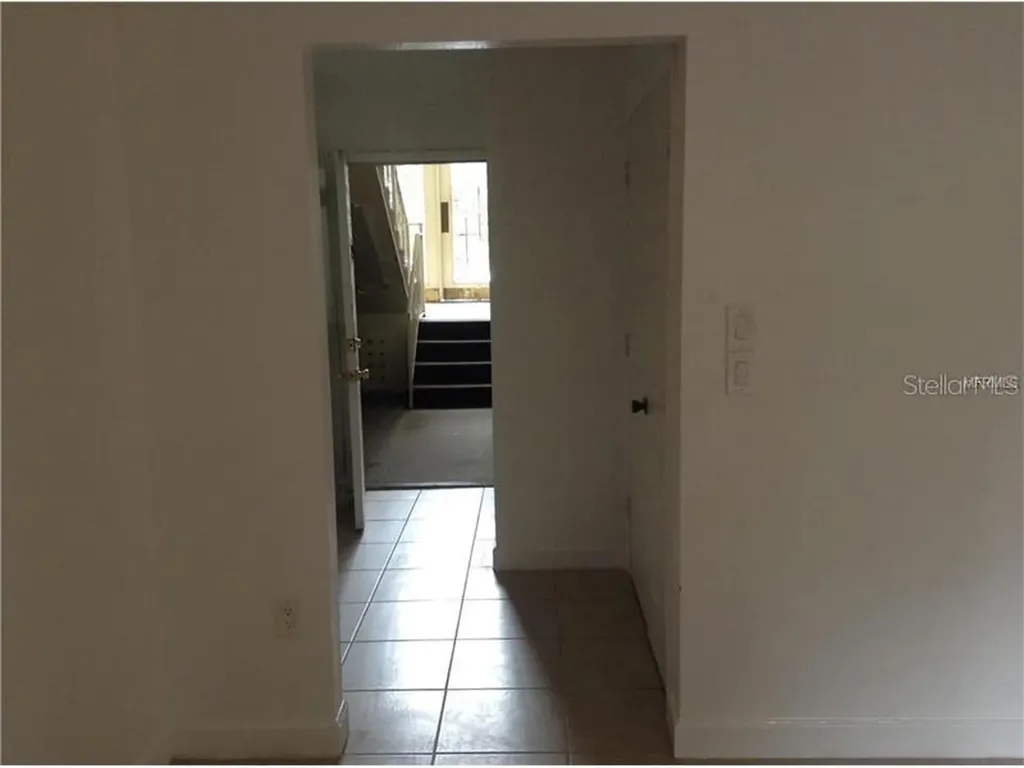 3975 Versailles Drive Orlando FL 32808