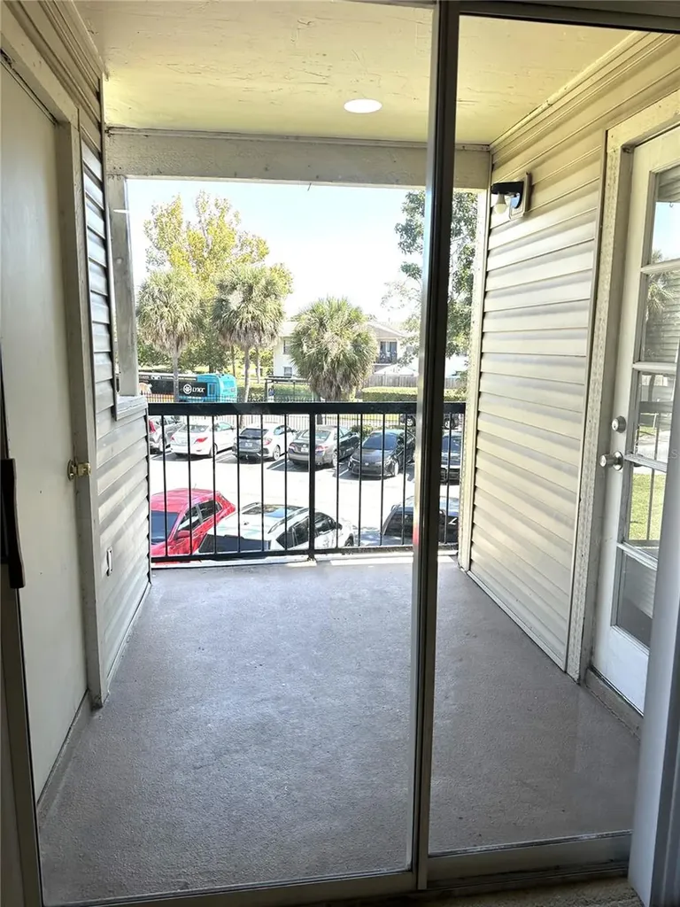 1916 Lake Atriums Circle Orlando FL 32839
