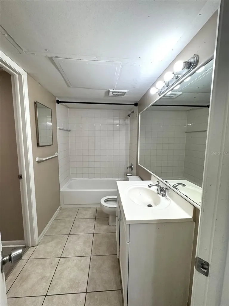 1916 Lake Atriums Circle Orlando FL 32839