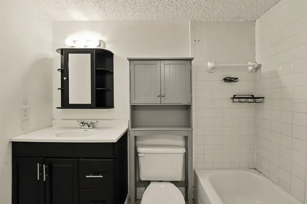 6308 Newtown Circle Tampa FL 33615