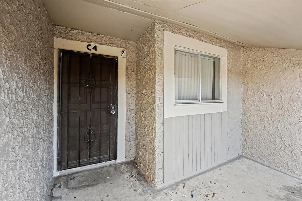 6308 Newtown Circle Tampa FL 33615