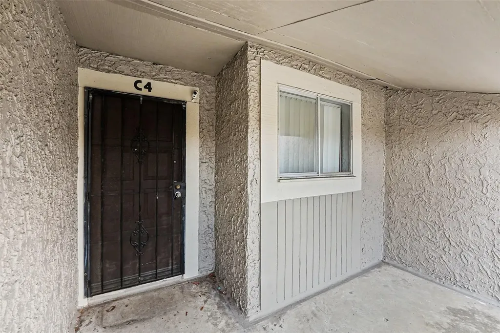 6308 Newtown Circle Tampa FL 33615
