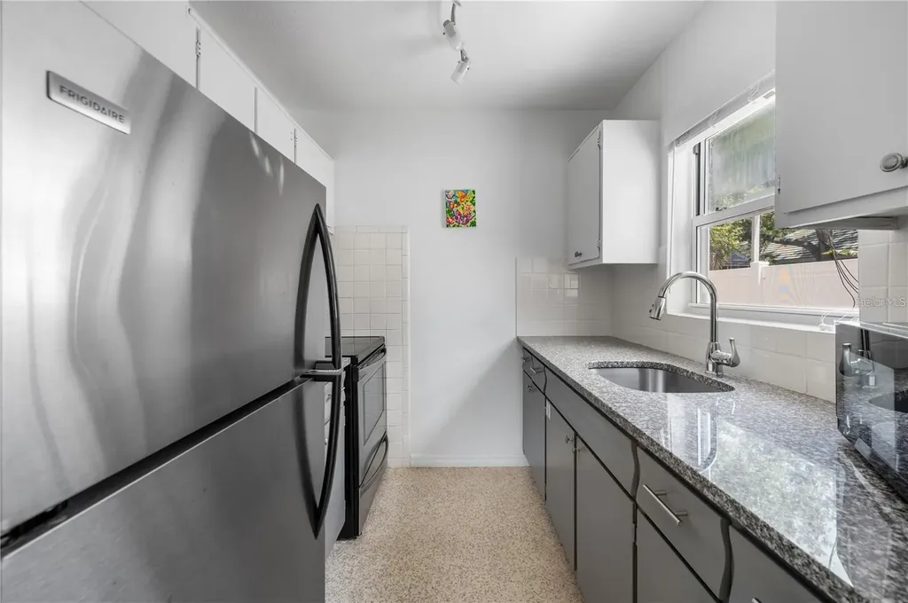 1739 Siesta Drive Sarasota FL 34239