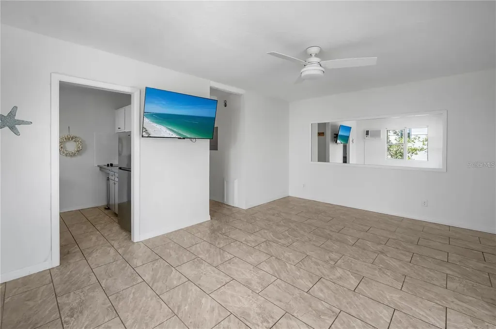 1739 Siesta Drive Sarasota FL 34239
