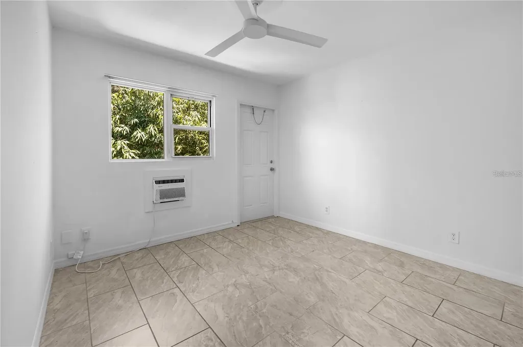1739 Siesta Drive Sarasota FL 34239