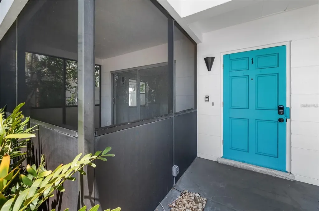 1739 Siesta Drive Sarasota FL 34239