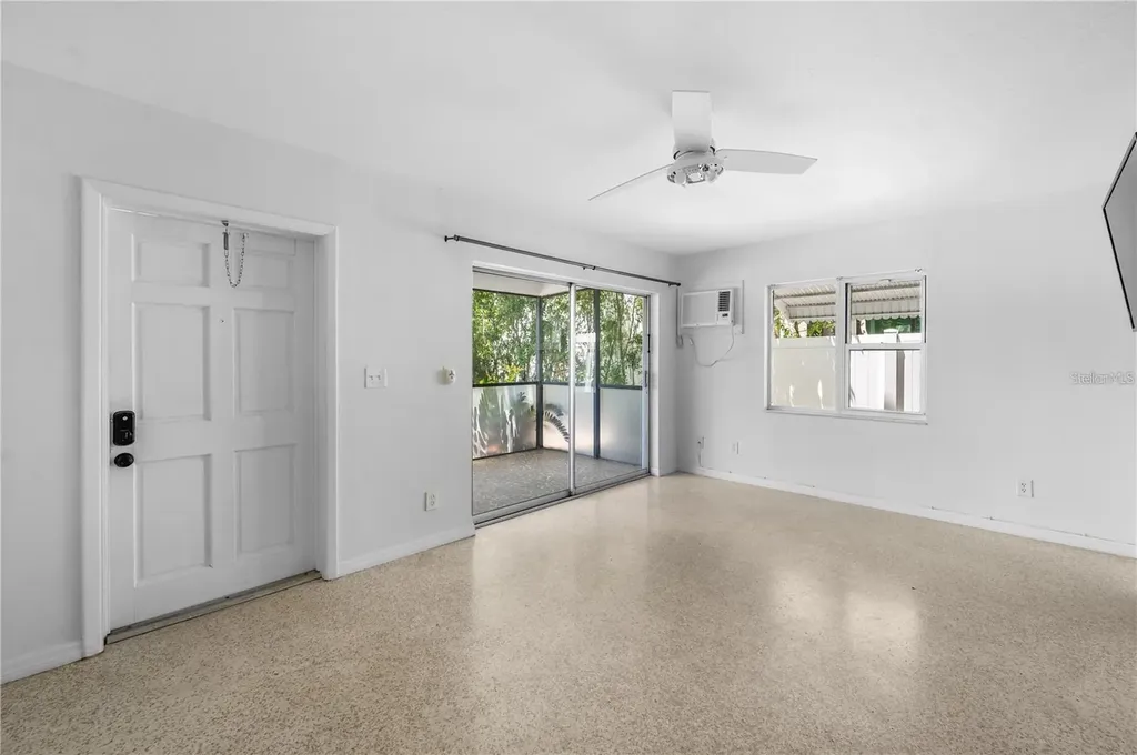 1739 Siesta Drive Sarasota FL 34239