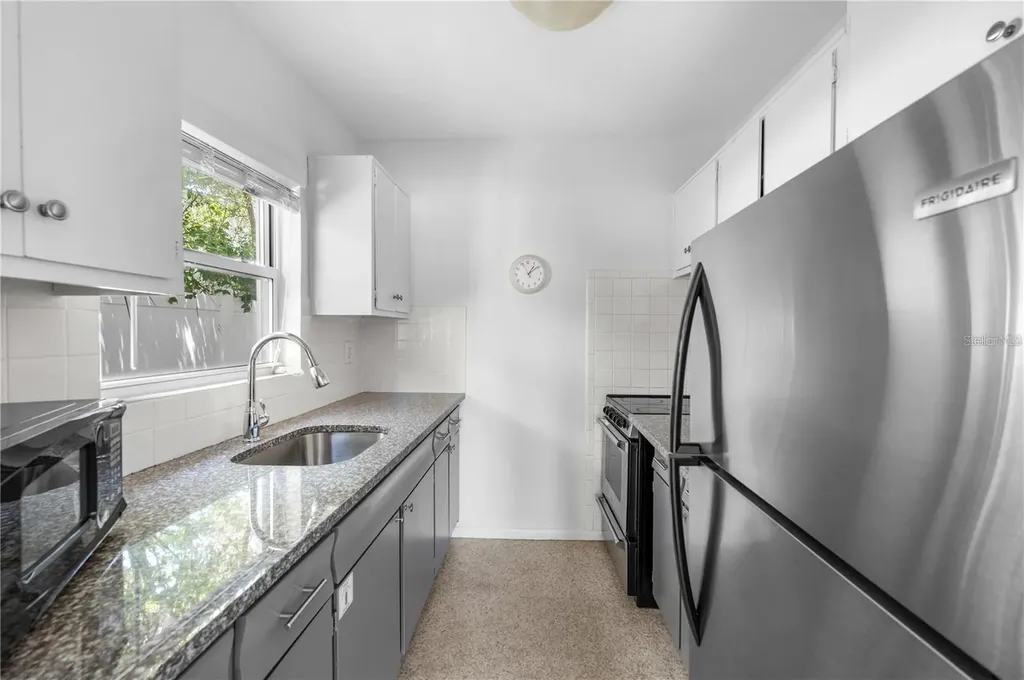 1739 Siesta Drive Sarasota FL 34239