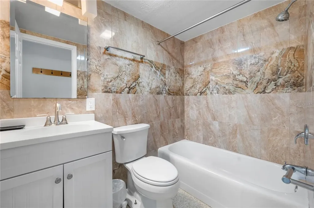 1739 Siesta Drive Sarasota FL 34239