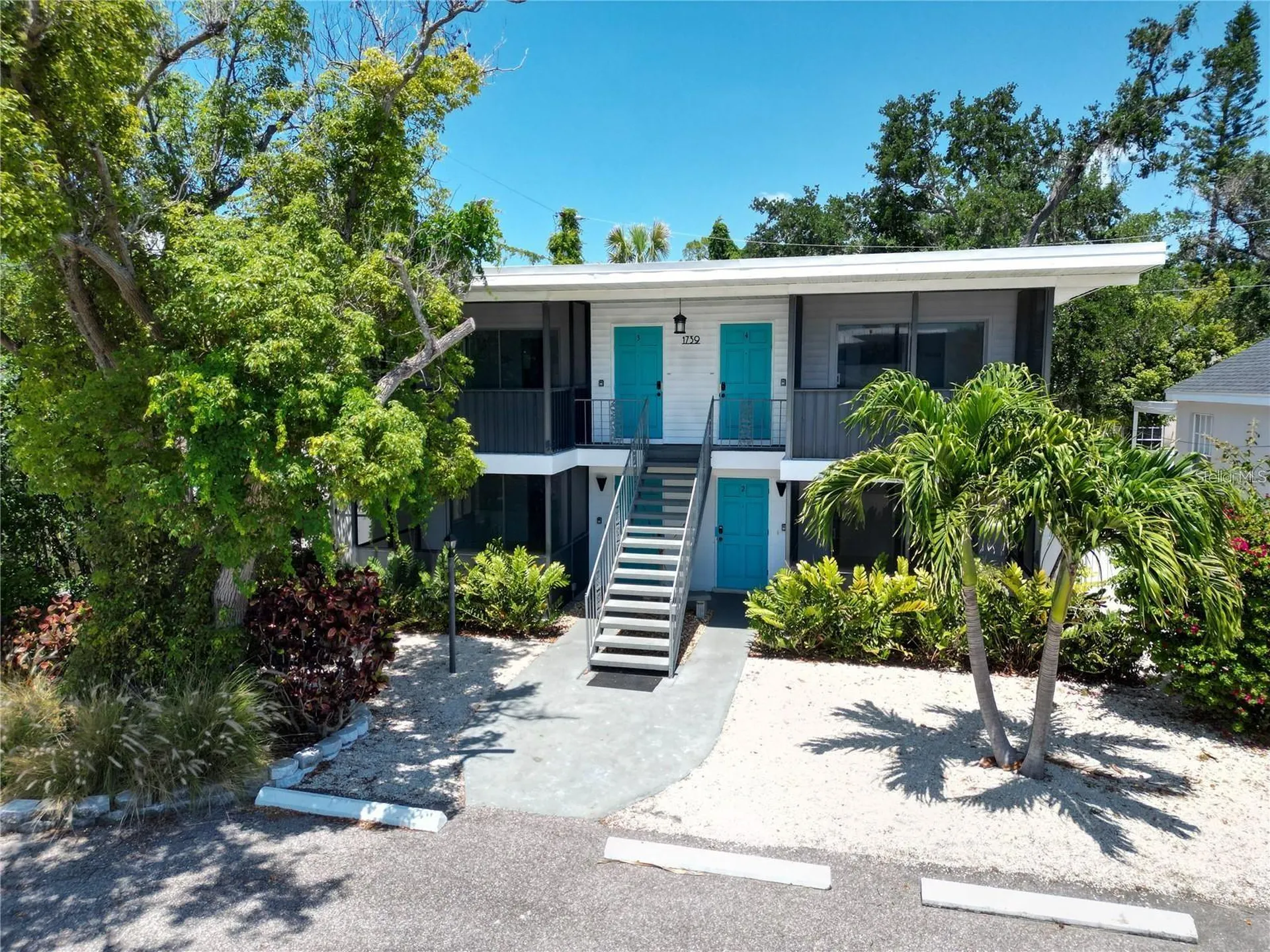 1739 Siesta Drive Sarasota FL 34239